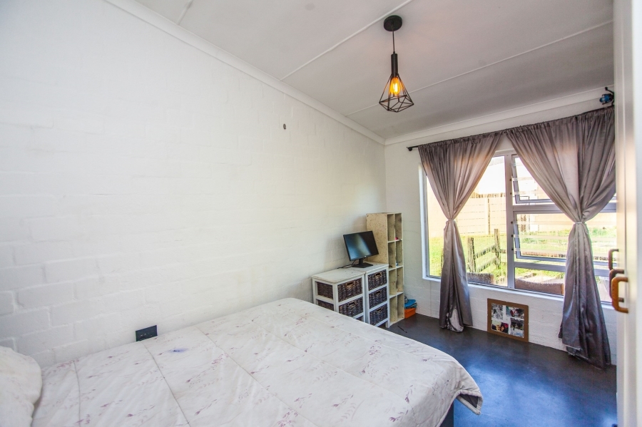 2 Bedroom Property for Sale in Parklands Western Cape